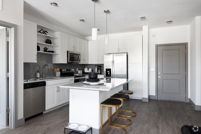 2BR, 2BA - 1123SF
