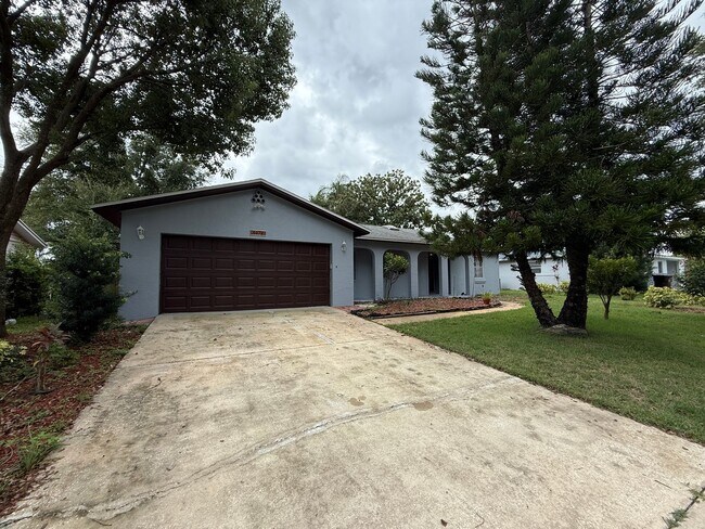 Building Photo - Englewood Park 3 bedroom, 2 bath available... Rental