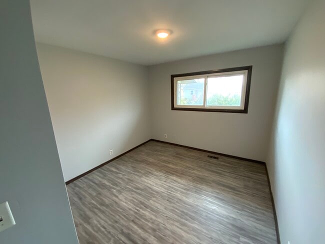 Photo - 1001 E Seminary St