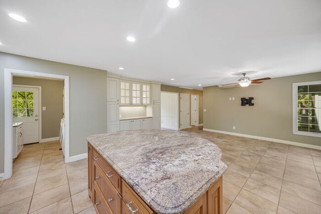 Photo - 12819 Huntercreek Rd