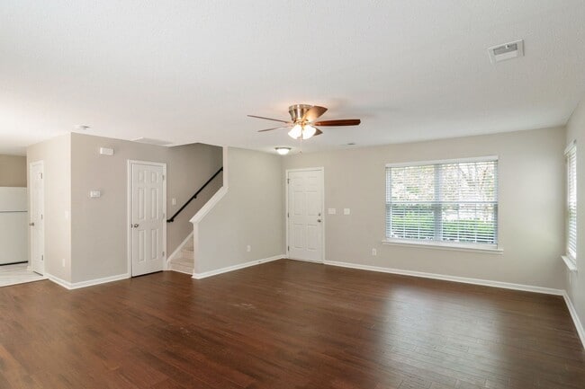 Photo - Great 3 Bedroom Home with Large Yard and 1 Car Garage! Raleigh-Available July 15th!