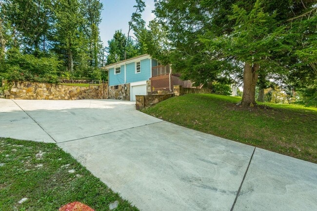 Photo - 1032 S Seminole Dr