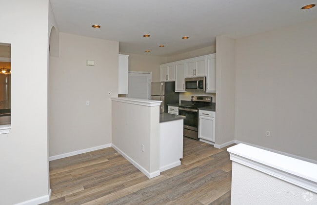 1x1-729 sf-Entryway view - Gemello Village