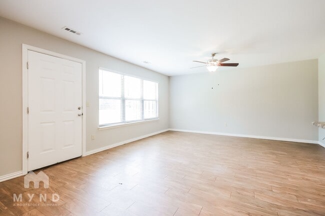 Photo - 313 W Thurman St