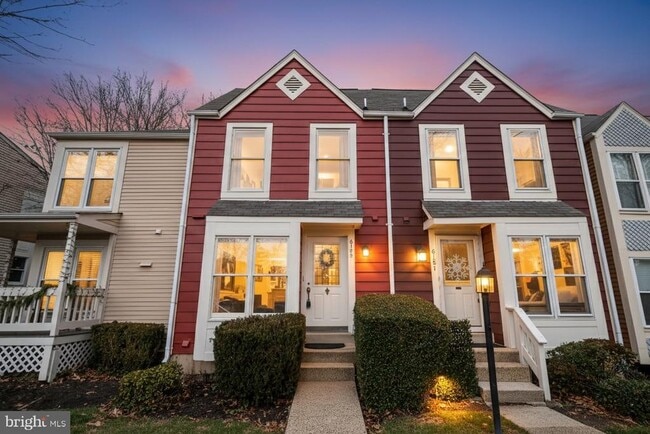 Building Photo - 6185 Little Valley Way