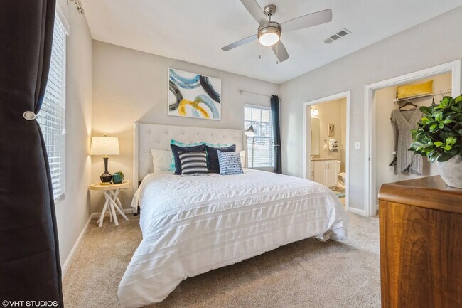 Photo - Retreat at RTP