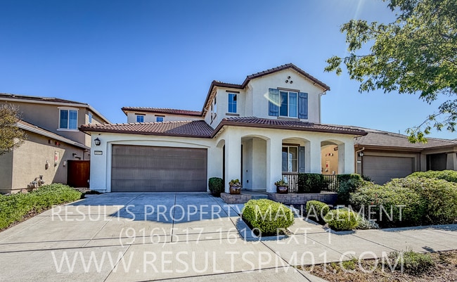 Photo - Gorgeous Former Model 4 Bed 3 Bath Woodland