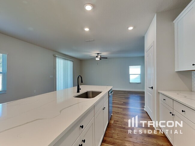 Photo - 895 Morgans Treasure Rd