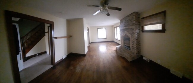 Building Photo - 2240 W 12th St Rental