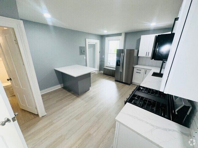Building Photo - 576 Winthrop Ave Rental