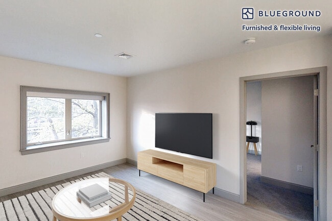 Photo - 735 Truman Pkwy Unidad ID3747A