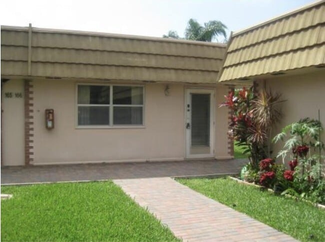 Photo - 166 Valencia Dr Casa