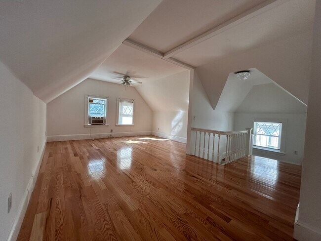 Photo - 108 Brooks St Apartments Unit 108