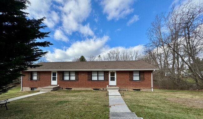 Building Photo - 1003 Giles Rd Unit 1003 Giles Rd  D - Individual B - Bed B