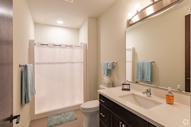 2BR, 2BA