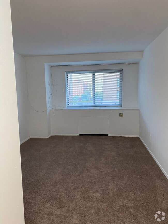 Building Photo - 730 24th St NW Unit 611 Rental