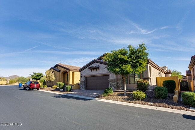 Photo - 2141 N 88th St