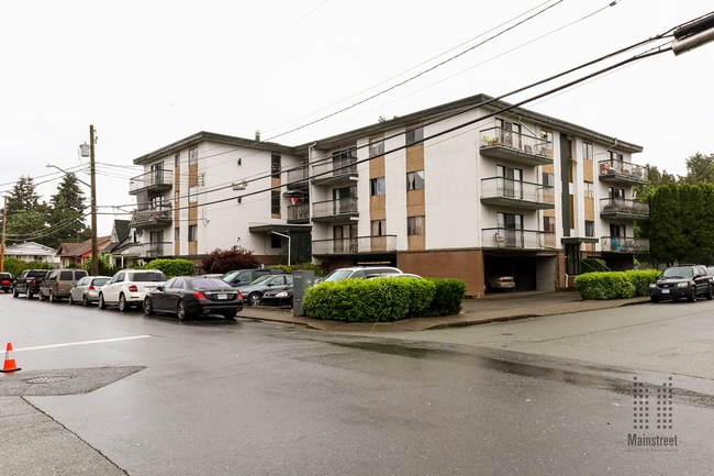 Photo - Chilliwack District Mainstreet Apartments