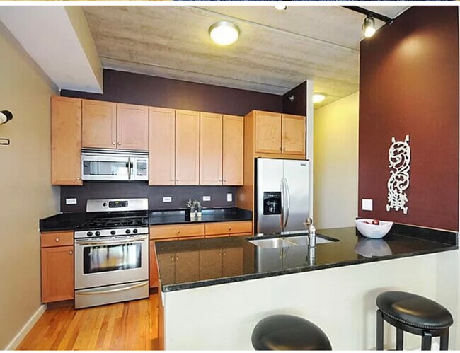 Photo - 630 N Franklin St Unit 921