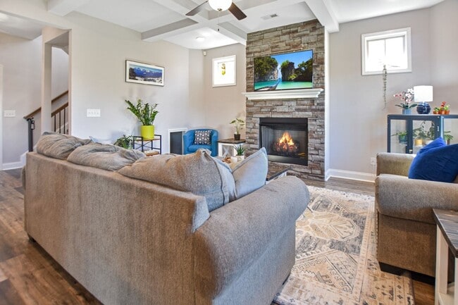 Photo - Dog Friendly Three Bedroom!