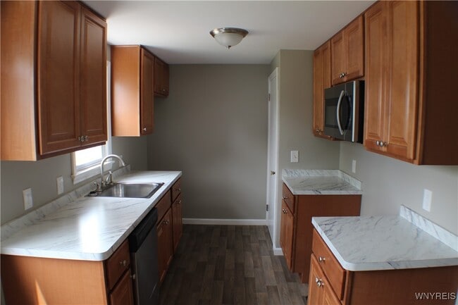 Photo - 110 Susan Ln