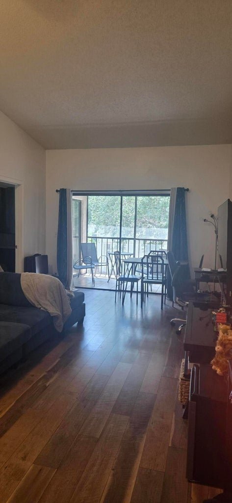 Photo - 321 Norwood Terrace