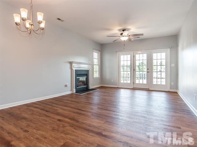 Photo - 323 Springfork Dr