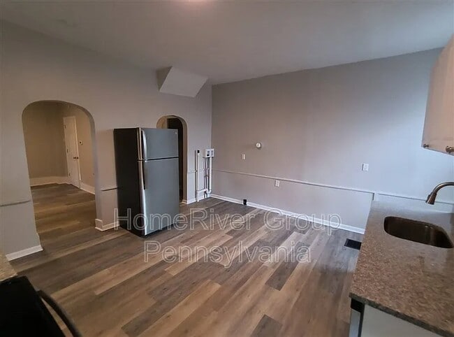 Photo - 935 Manton Wy