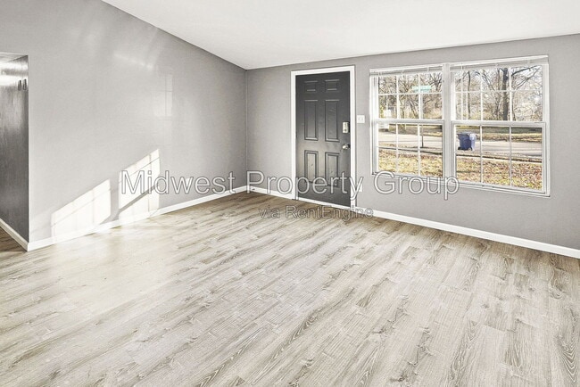 Building Photo - 2857 Dawnview Dr