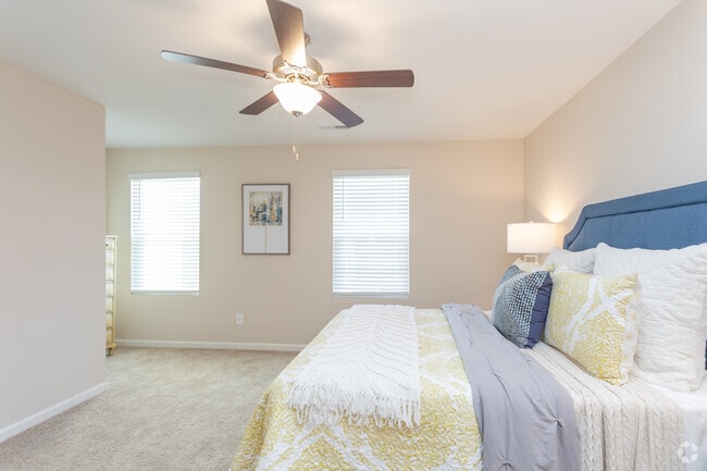 3BR, 2.5BA - 1410SF Duxbury - Master Bedroom