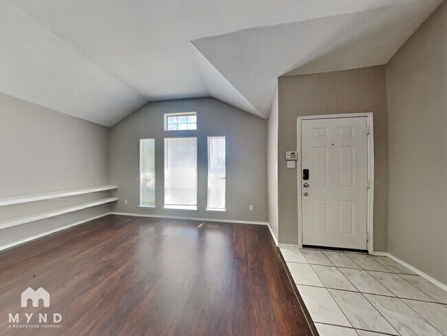 Photo - 327 W Little Creek Rd