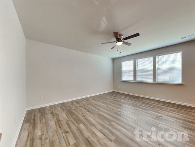 Photo - 112 Fennec Dr