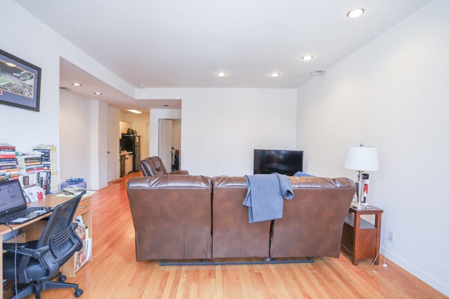 Photo - 1811 N Wells St Unit 1