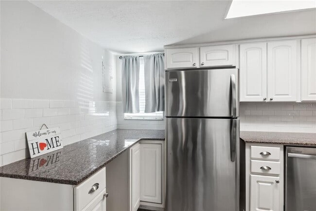 Photo - 4609 W North B St Unit 111