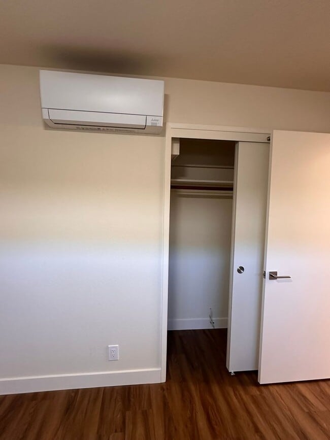 Photo - Coral Manor Apartments Unit 3271 Beard Road