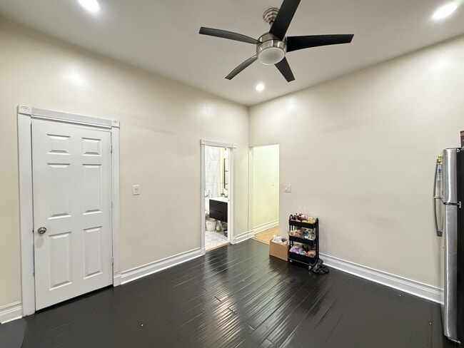 Photo - 4549 S Wabash Ave Unit 3