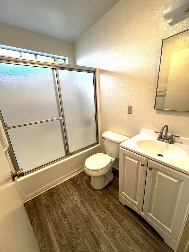 Casa De Oro Senior Apartments