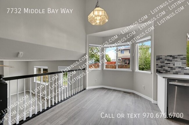 Photo - 7732 Middle Bay Way
