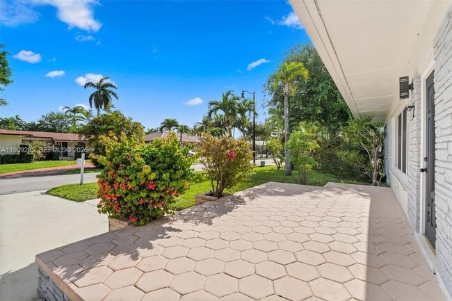 Photo - 261 188th St