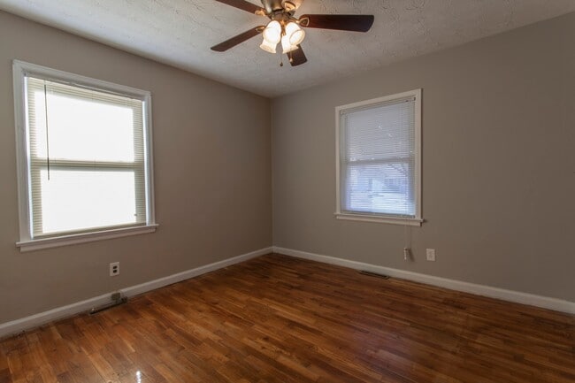 Photo - Adorable 2 bed/1 bath home with garage and...