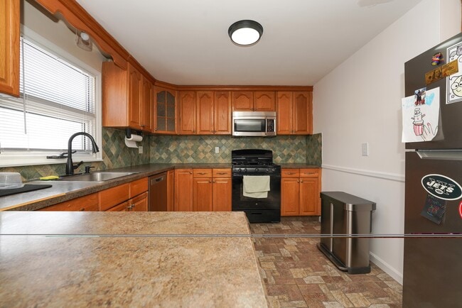 Photo - 332 MacArthur Ave Unidad 2