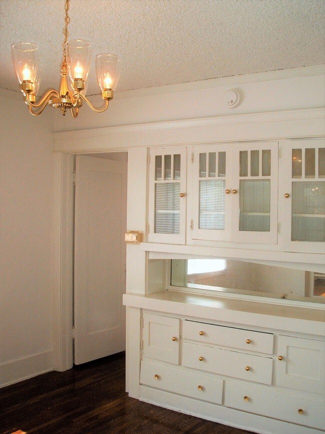 Photo - 310-316 E 8th St