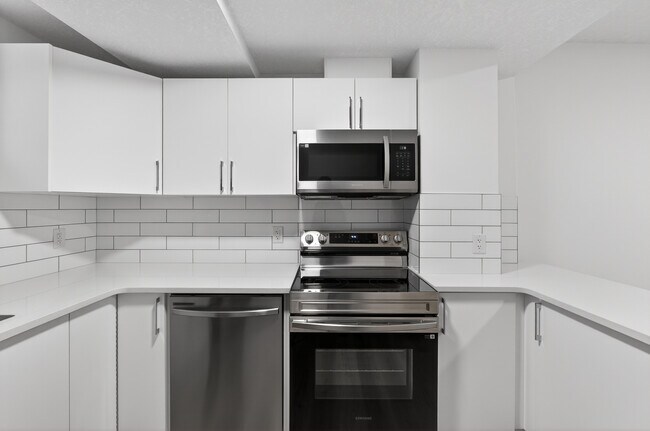 Photo - 26 Renwyck Pl