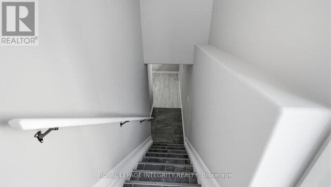 Photo - 1229 Montblanc Cres
