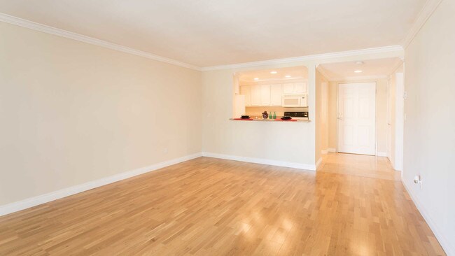 The Gallery Apartments For Rent In Hermosa Beach Ca Forrent Living Room With Hardwood Flooring The Gallery Apartments