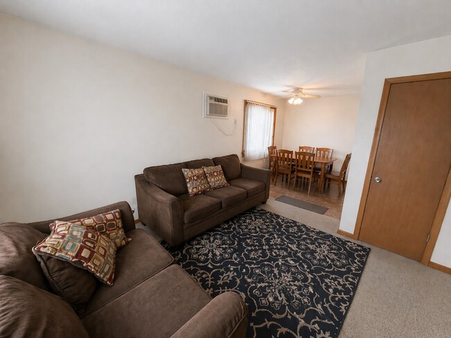 Photo - 3600 Pennsylvania Ave S Unit 4