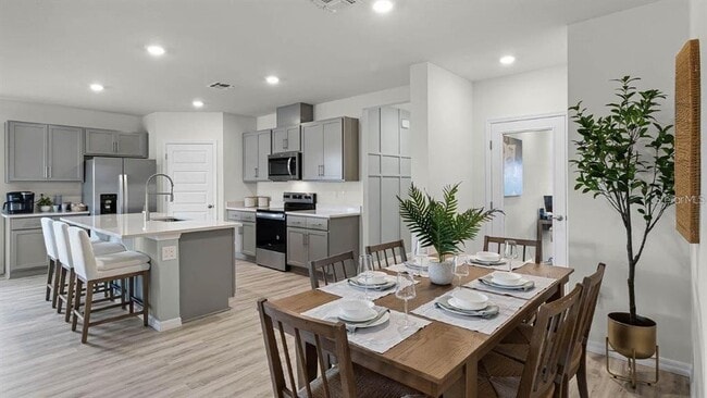 Photo - 2986 Salisbury Ave