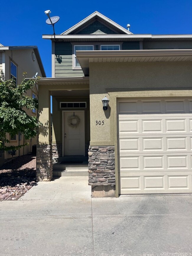 3 Bed 2.5 Bath Townhome in Vernal!! - 3 Bed 2.5 Bath Townhome in Vernal!!