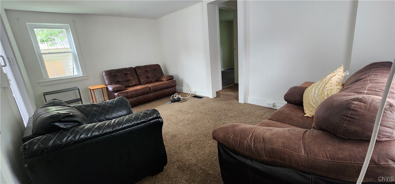 Photo - 127 W Schuyler