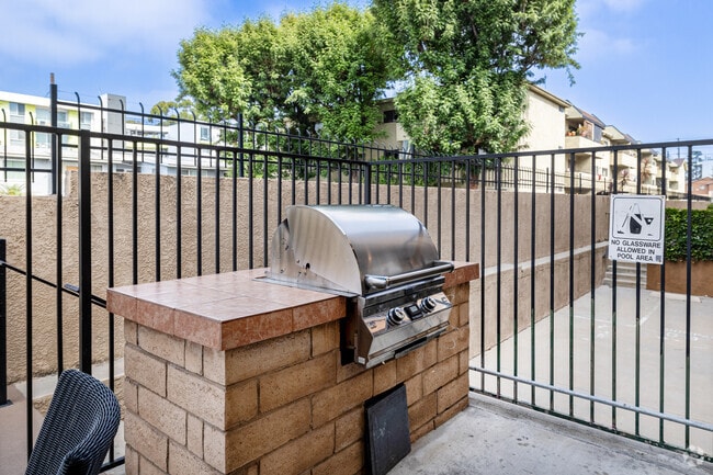 Outdoor grill
